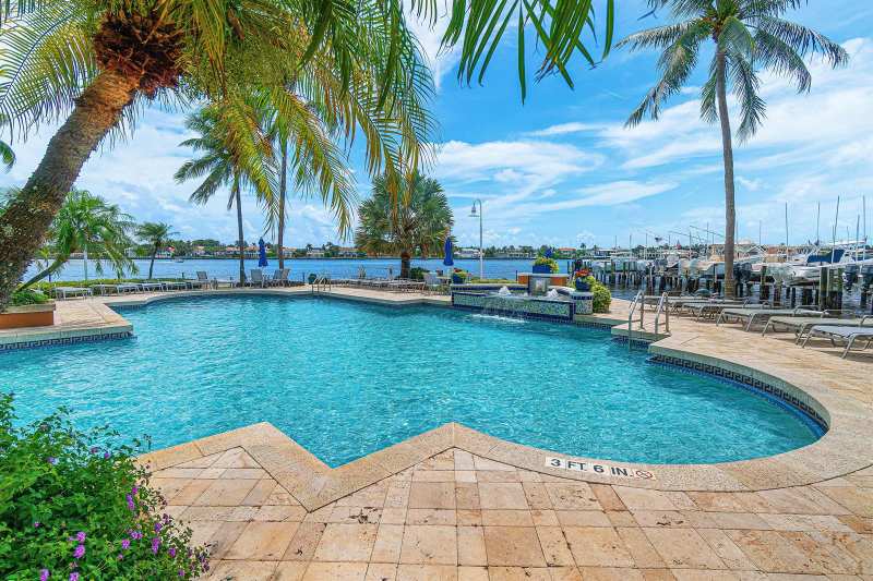 131 Yacht Club Way # 307, Hypoluxo FL 33462