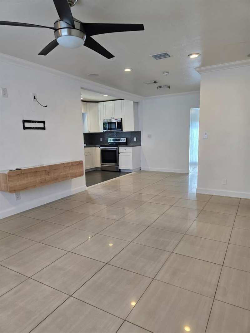 1234 NW 7th Avenue, Fort Lauderdale FL 33311
