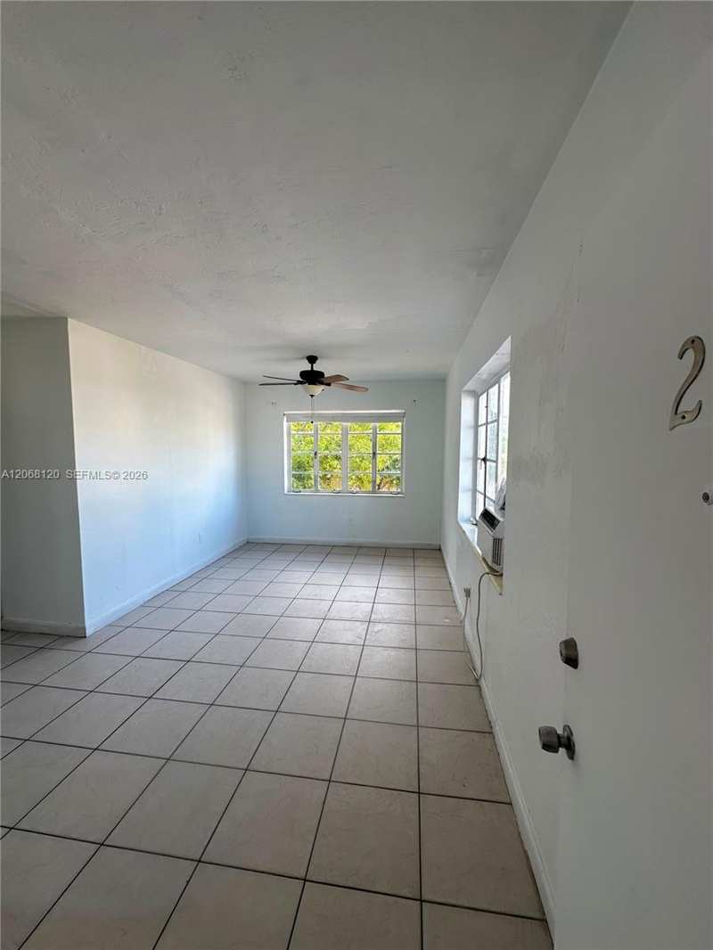 8340 Crespi Blvd # 21, Miami Beach FL 33141