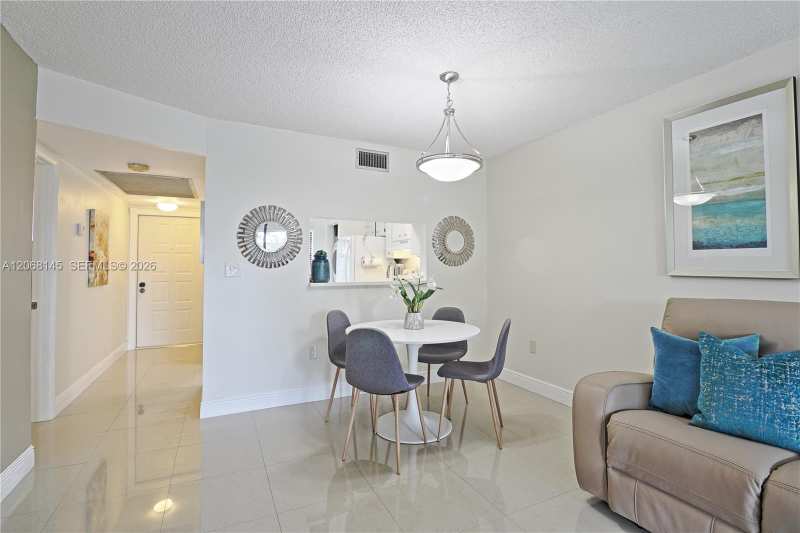 1100 Colony Point Cir # 419, Pembroke Pines FL 33026