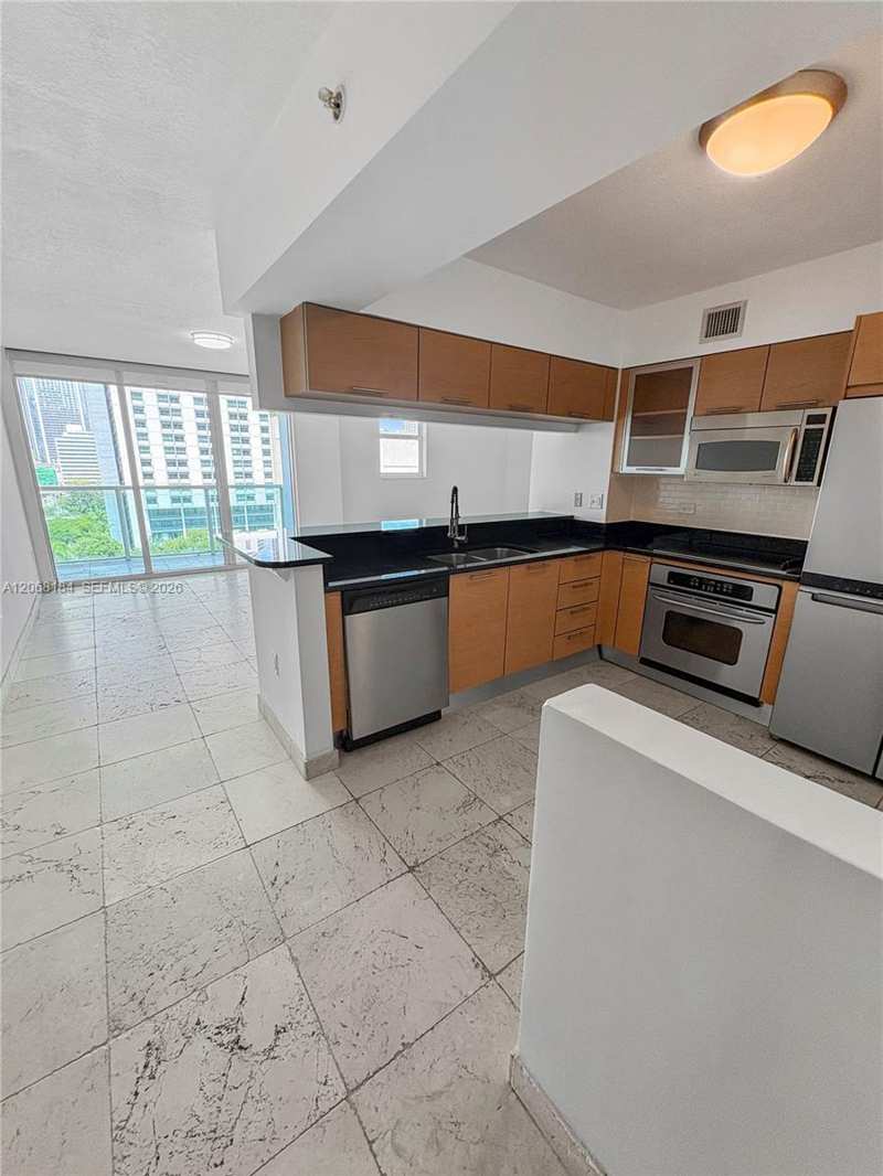 31 SE 5th St # 902, Miami FL 33131