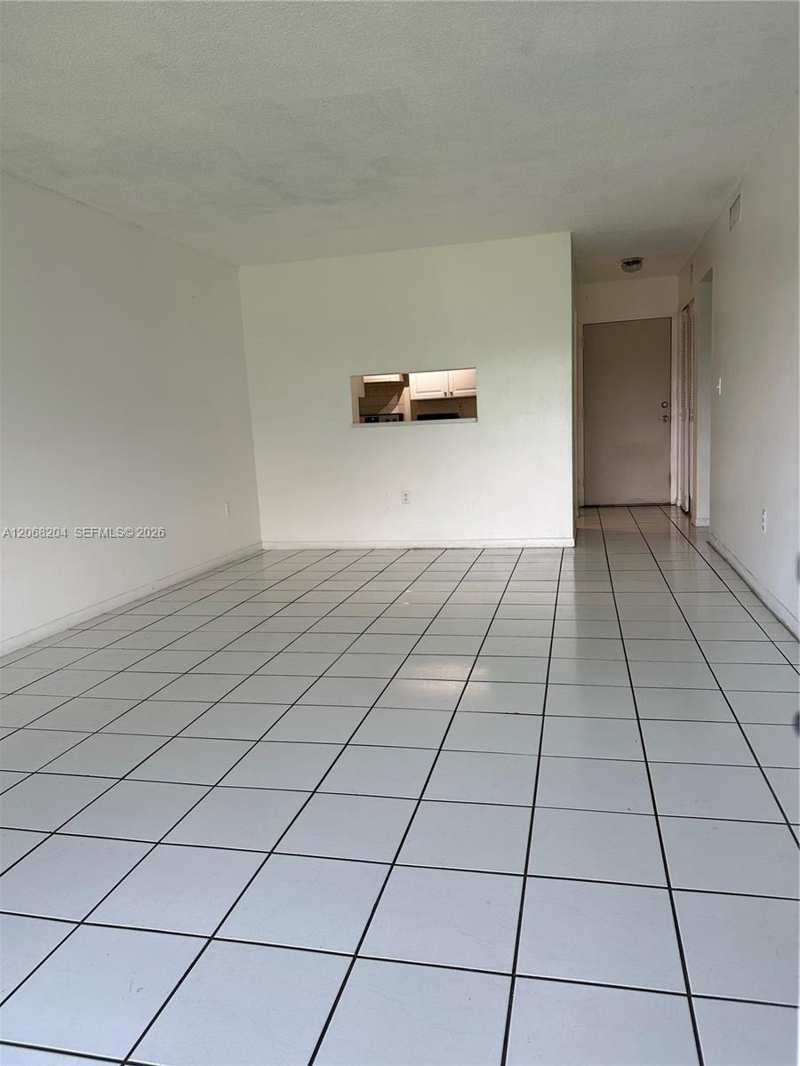 CASTILLIAN CLUB CONDO