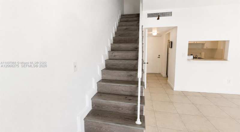 1305 W 53rd St # 430, Hialeah FL 33012
