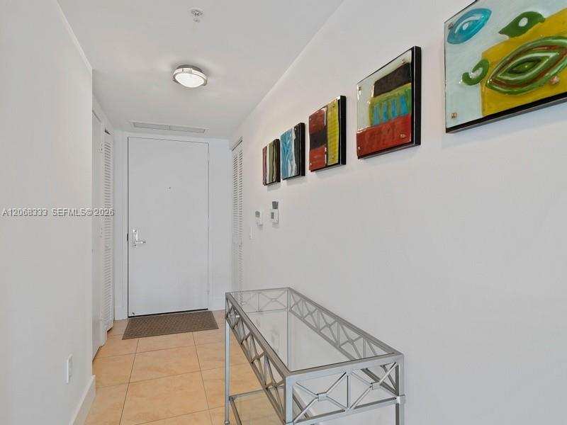 41 SE 5th St # 2310, Miami FL 33131