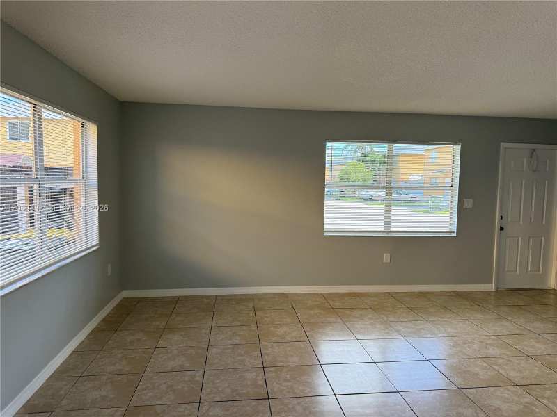 SEAGRAPE VILLAGE CONDO