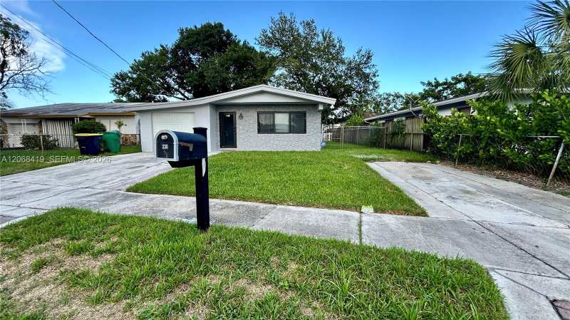 230 NW 8th Ave, Dania Beach FL 33004
