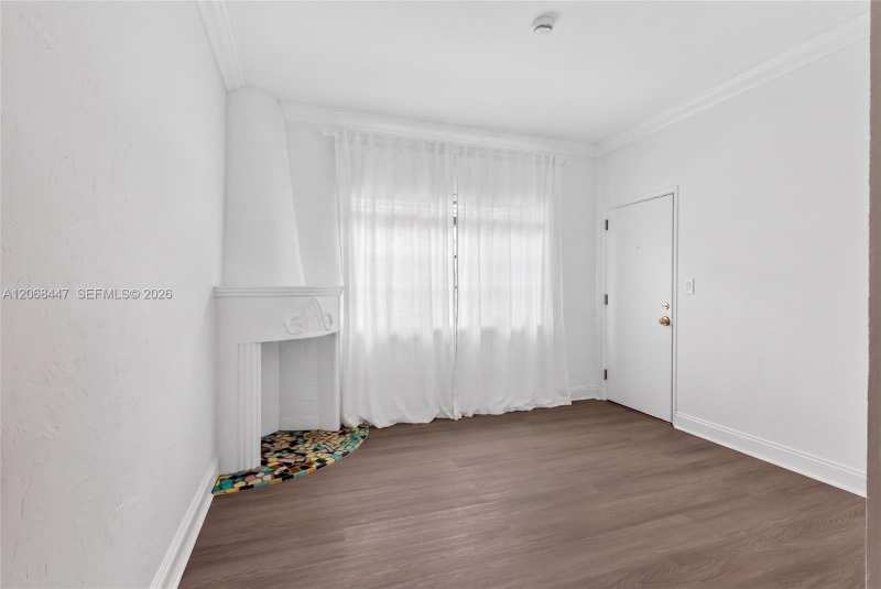 1341 Meridian Ave # 202, Miami Beach FL 33139