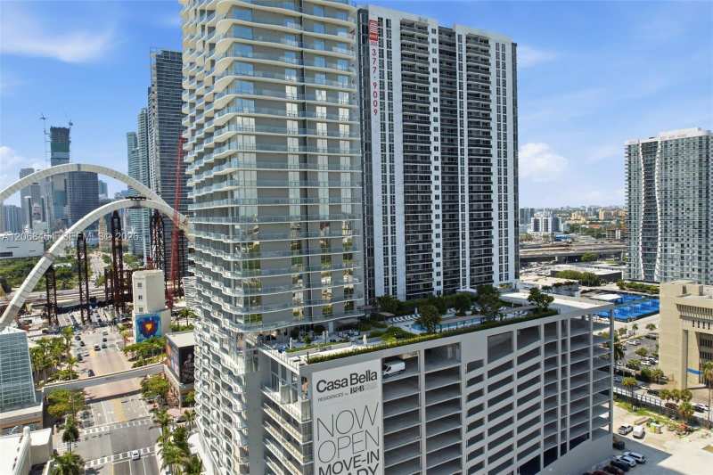 1400 Biscayne Blvd. # 3004, Miami FL 33132