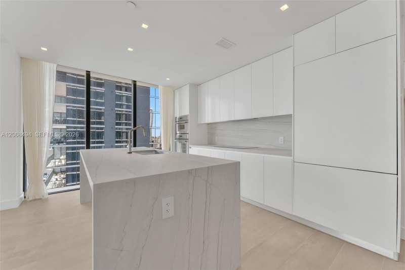 700 NE 24th St # 1207, Miami FL 33137