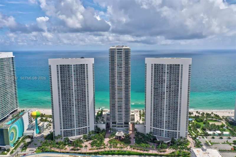 1830 S Ocean Dr # 1912, Hallandale Beach FL 33009