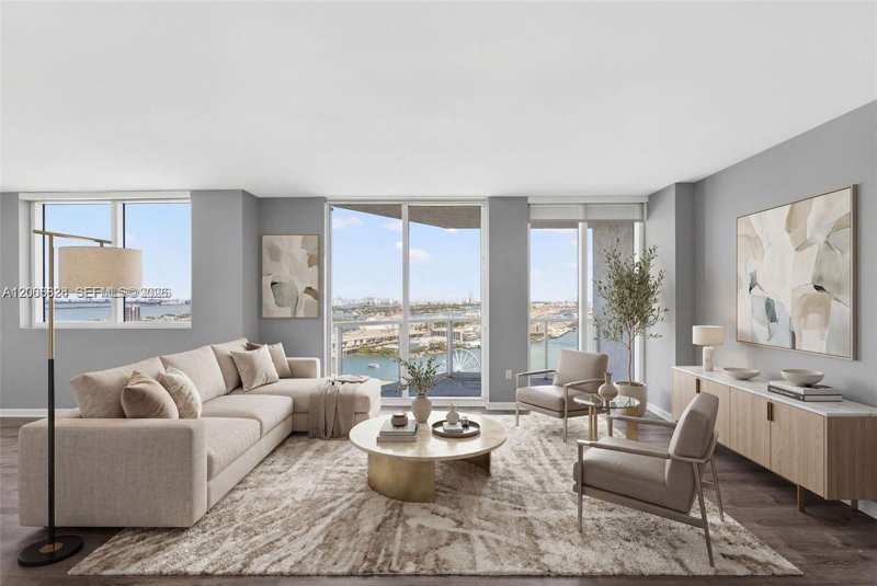 244 Biscayne Blvd # 3702, Miami FL 33132