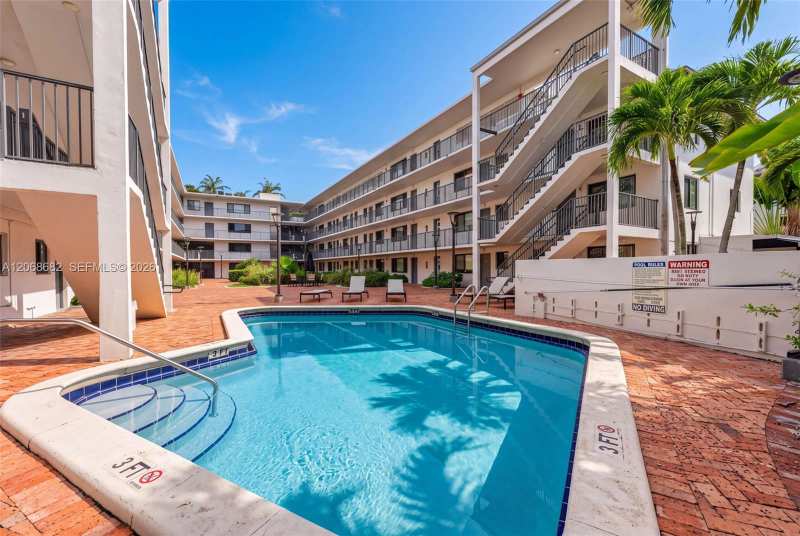 2924 Day Ave # N314, Miami FL 33133