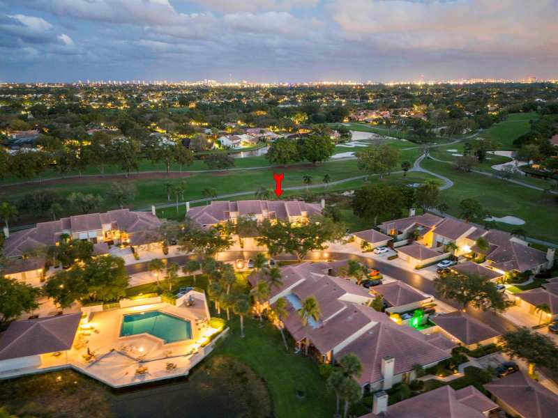 257 OLD MEADOW Way, Palm Beach Gardens FL 33418