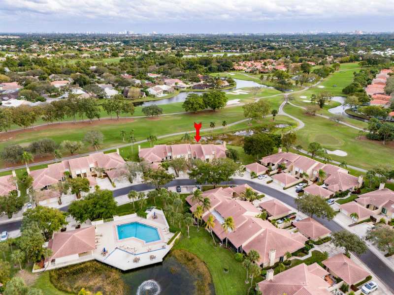 257 OLD MEADOW Way, Palm Beach Gardens FL 33418