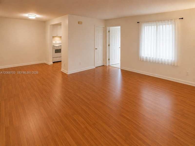 7910 Taft St # 208, Pembroke Pines FL 33024