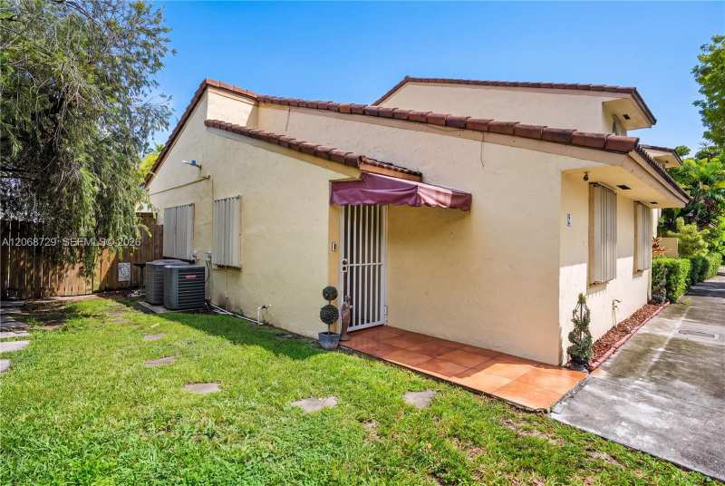 2050 SW 122nd Ave # 21, Miami FL 33175