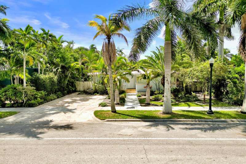 1016 Harrison Street, Hollywood FL 33019