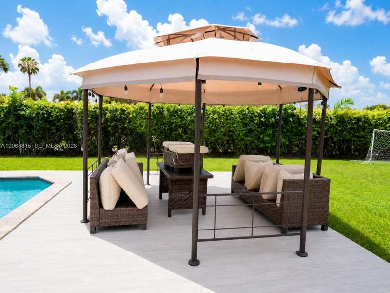 448 Sailboat Cir, Weston FL 33326
