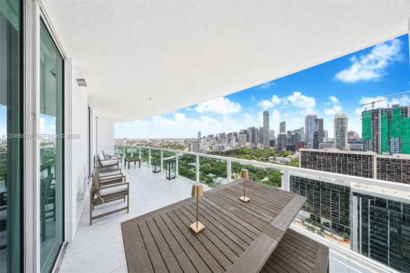 2101 Brickell Ave # 3202, Miami FL 33129