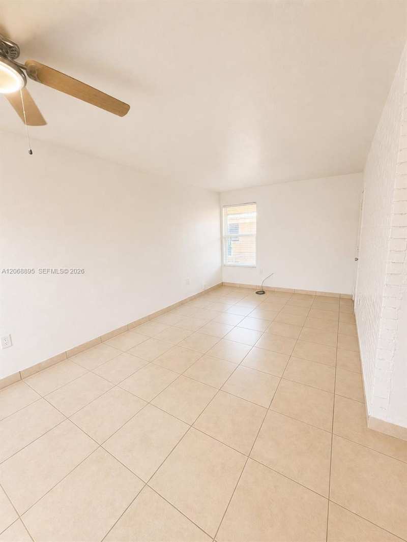 6850 W 14th Ct # 25B, Hialeah FL 33014
