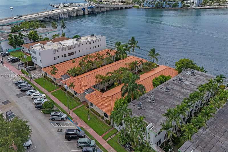 2170 Bay Dr # 22, Miami Beach FL 33141