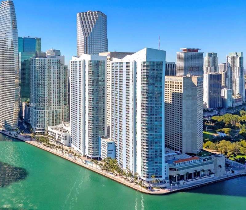 335 S Biscayne Blvd # 1005, Miami FL 33131