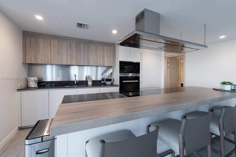 1000 Brickell Plz # 4502, Miami FL 33131