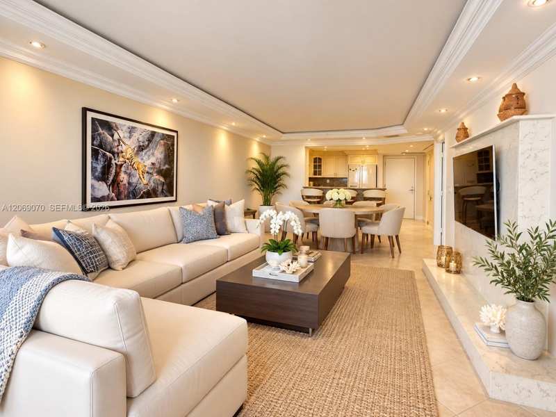 2555 Collins Ave # 704, Miami Beach FL 33140