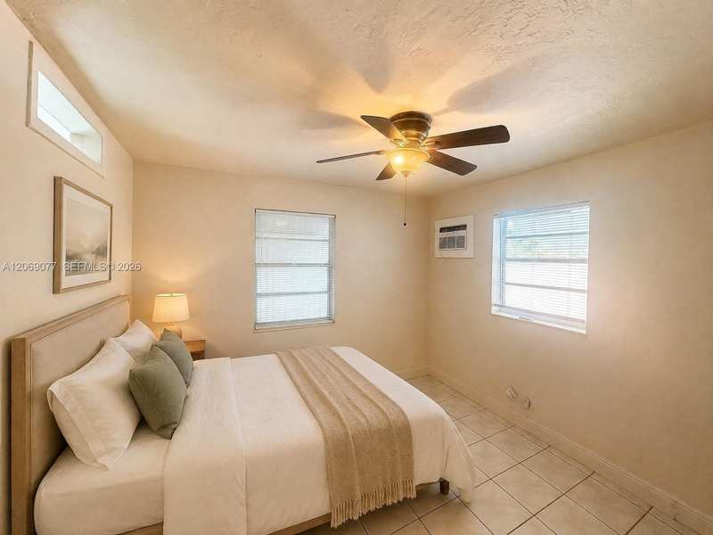 2228 Grant St # 4, Hollywood FL 33020