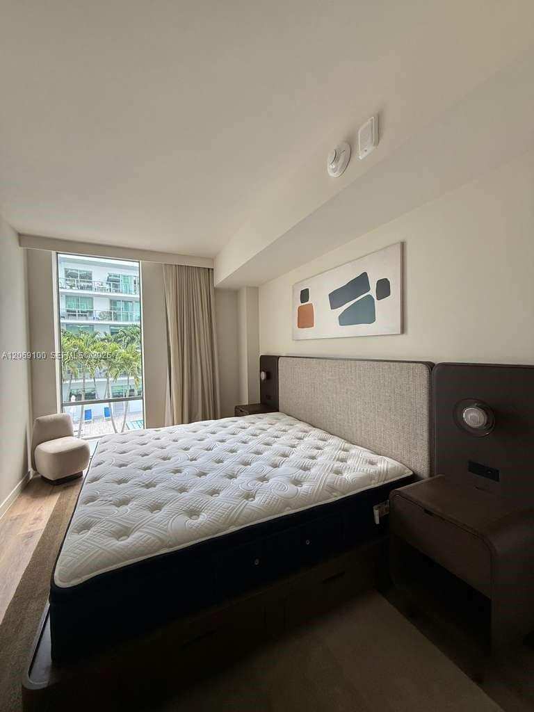 1611 SW 2nd ave # 610, Miami FL 33129