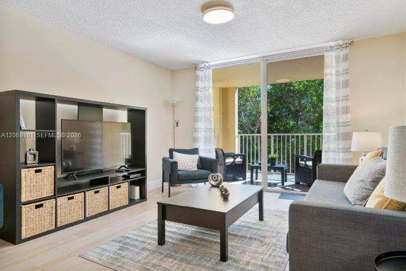 19999 E Country Club Dr # 1206, Aventura FL 33180