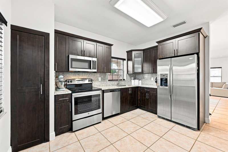 1115 SW 180TH Terrace, Pembroke Pines FL 33029