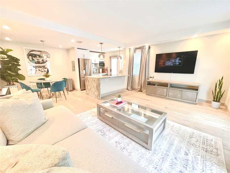 626 Meridian Ave # 1, Miami Beach FL 33139