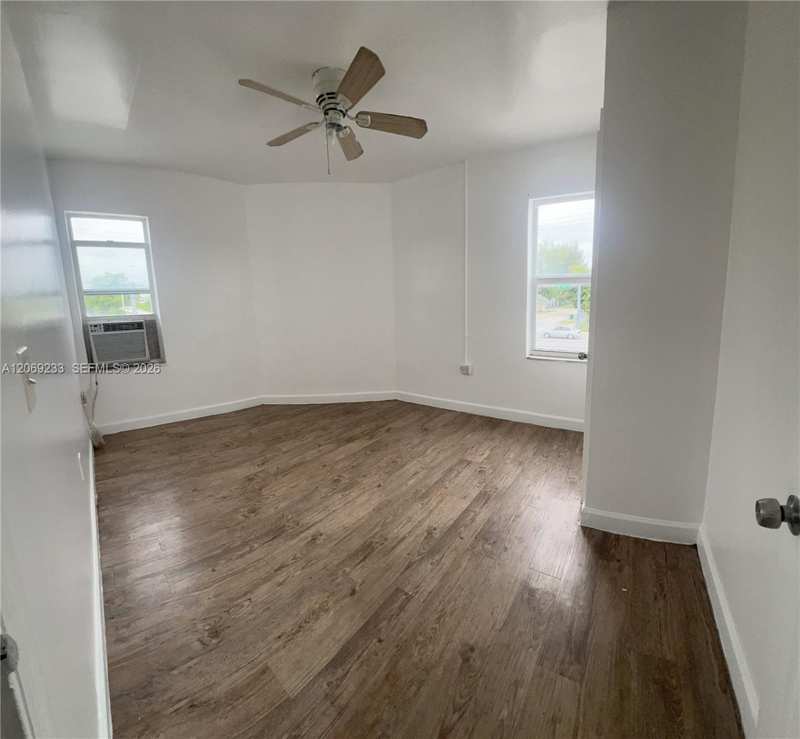1186 NW 103rd St # 2, Miami FL 33150