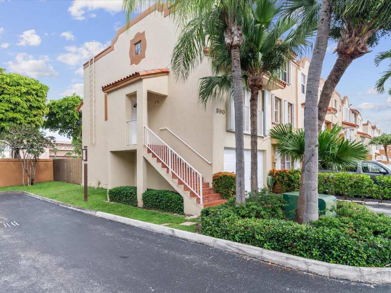 390 NW 86th Pl # 201, Miami FL 33126