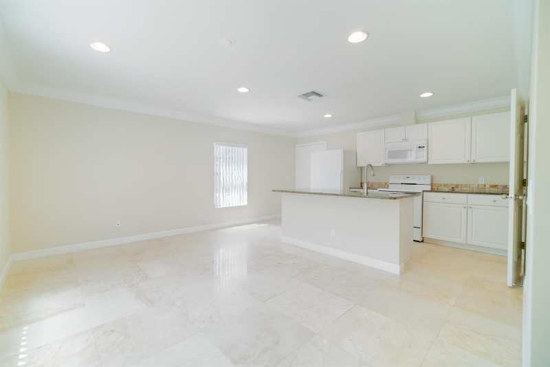 6410 N DIXIE Highway, Boca Raton FL 33487