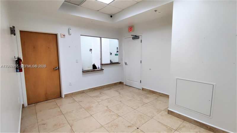 925 NE 30th Ter # 300, Homestead FL 33033