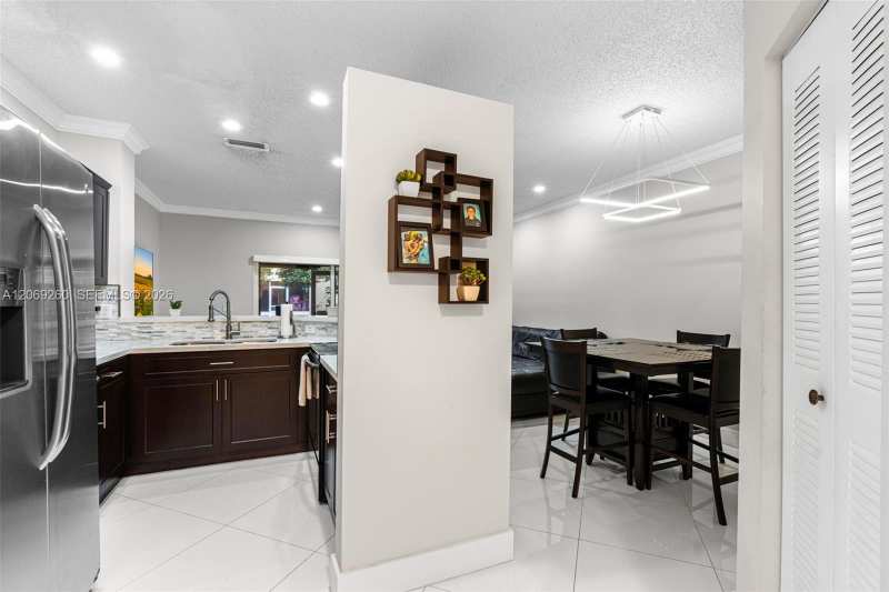 12110 SW 2nd St, Pembroke Pines FL 33025