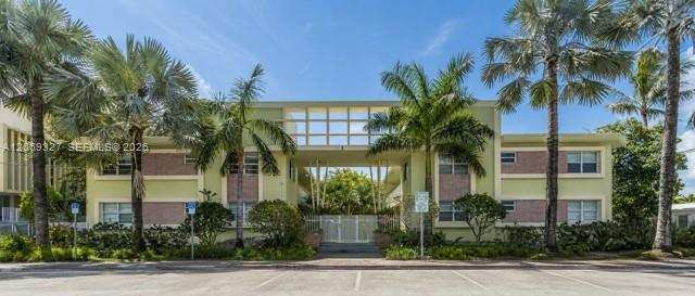 350 S Shore Dr # 15, Miami Beach FL 33141