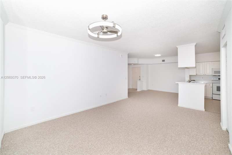 17100 N Bay Rd # 1407, Sunny Isles Beach FL 33160