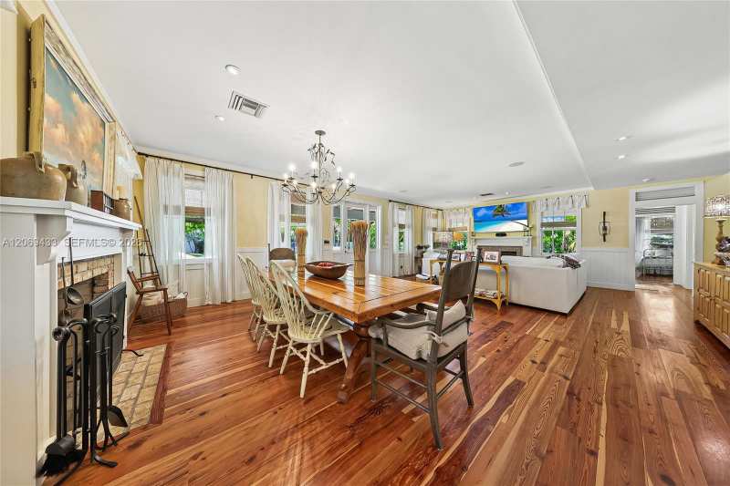 180 Ocean Blvd, Golden Beach FL 33160