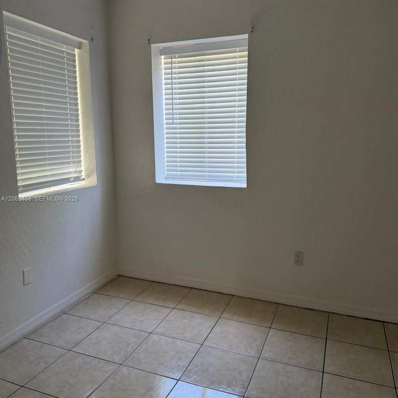 1021 NW 3rd St # 208, Miami FL 33128
