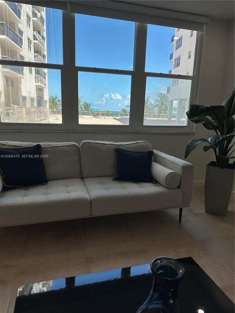 6039 Collins Ave # 310, Miami Beach FL 33140