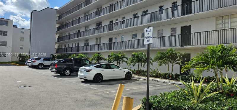 14170 SW 84th St # F, Miami FL 33183