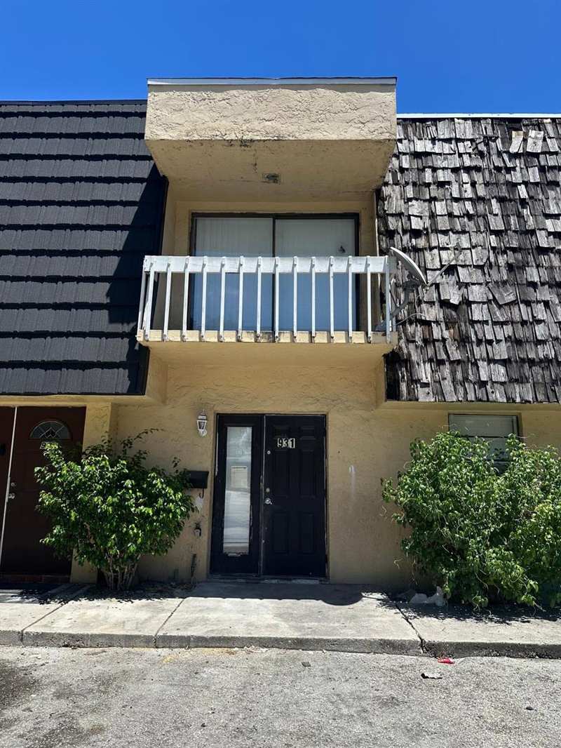 931 SW 20TH Court, Delray Beach FL 33445
