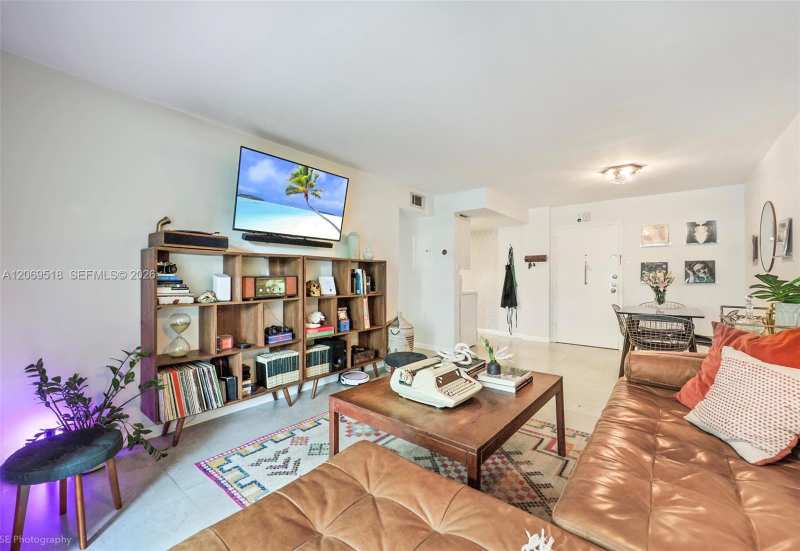 3304 Virginia St # 2B, Miami FL 33133