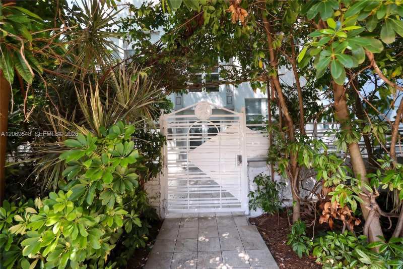 1550 Drexel Ave # 103, Miami Beach FL 33139