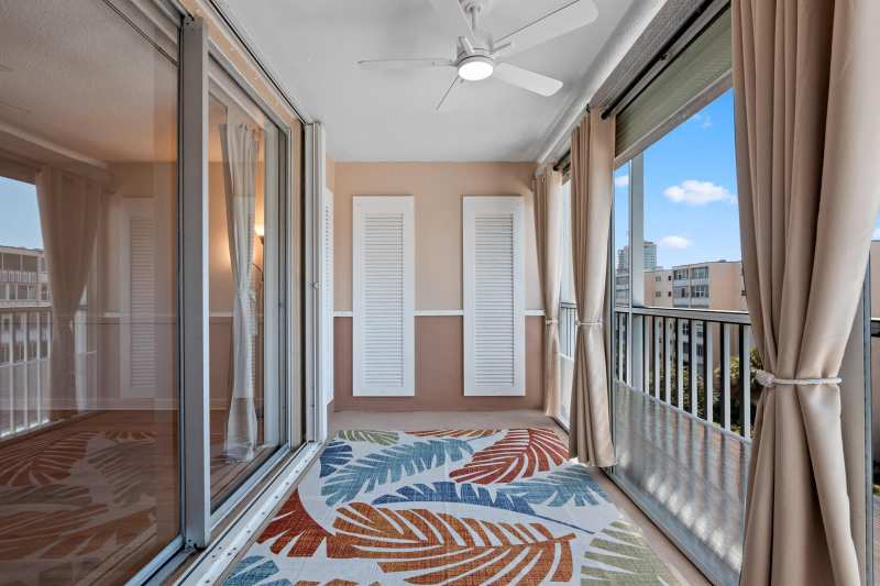 620 NE 12th Avenue # 602, Hallandale Beach FL 33009