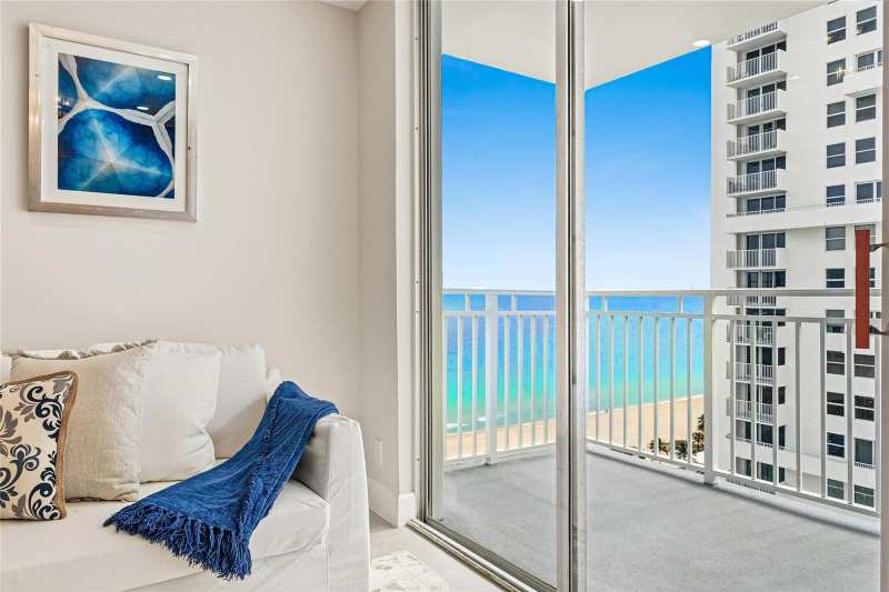 101 BRINY Avenue # 2006, Pompano Beach FL 33062