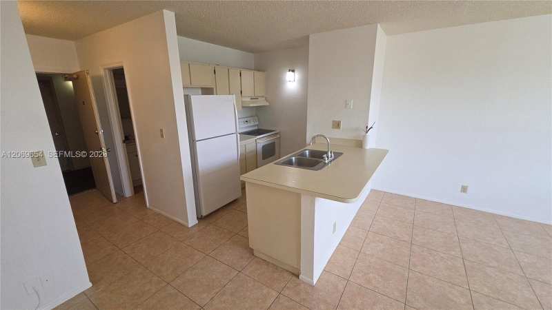 2501 Riverside Dr # A, Coral Springs FL 33065